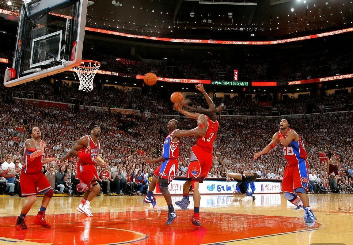 2006年火箭尼克斯巅峰对决：姚麦联手经典之战回顾